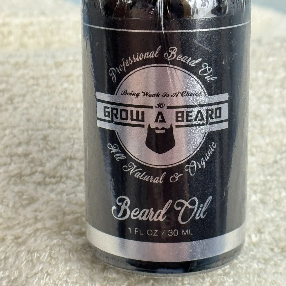 Beard Care Set with Wash Conditioner Oil Beard Trimming Cape Comb Lot of 5 New
